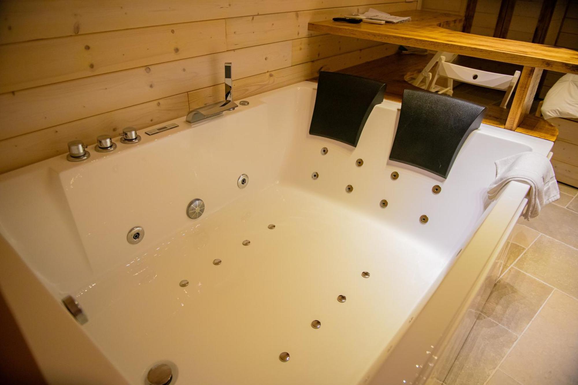 Artemide "Corte Segreta" B&B Suite Spa San Cipriano Picentino Buitenkant foto